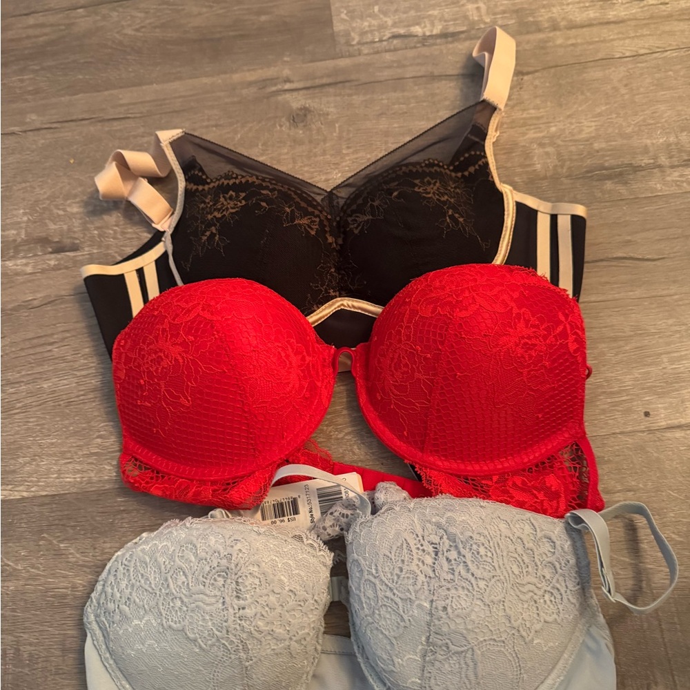 Elegant Red Lace Bra